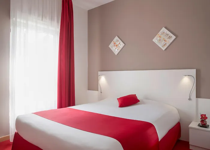 The Originals City, Loval,