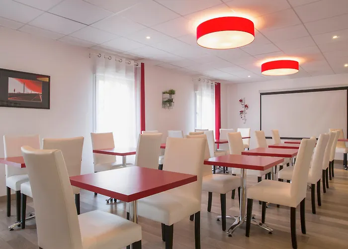 The Originals City, Loval,