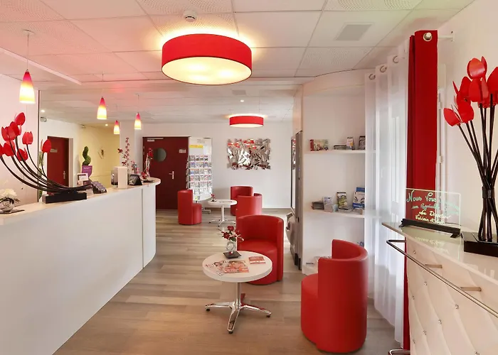 The Originals City, Loval,