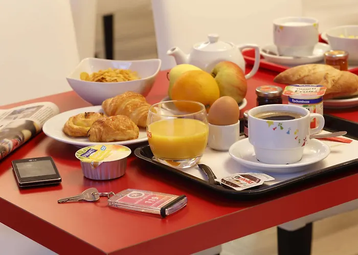 The Originals City, Loval,