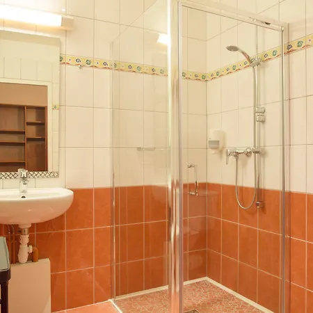 The Originals City, Loval, 3* Brest