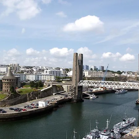 The Originals City, Loval,