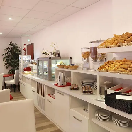 Hotel The Originals City, Loval,