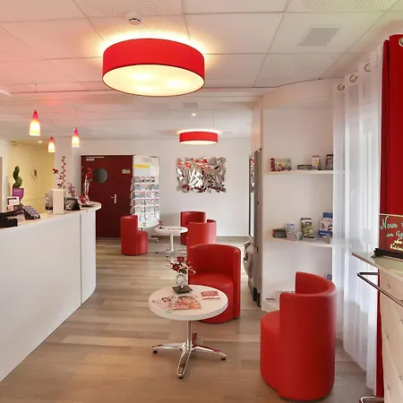 The Originals City, Loval,