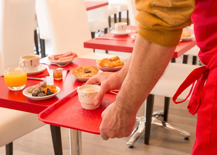 The Originals City, Loval, 3* Μπρεστ