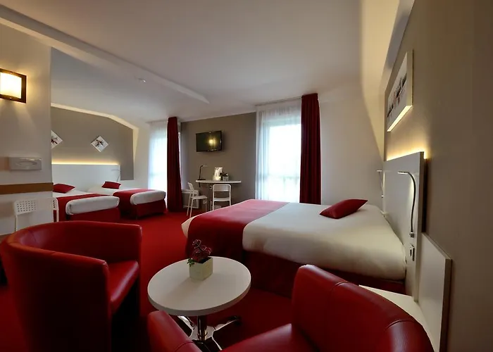 The Originals City, Loval, 3* Μπρεστ