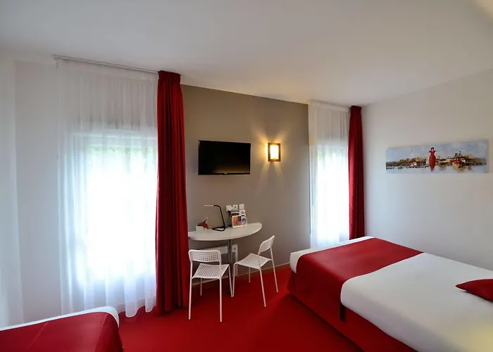 The Originals City, Loval, 3* Μπρεστ